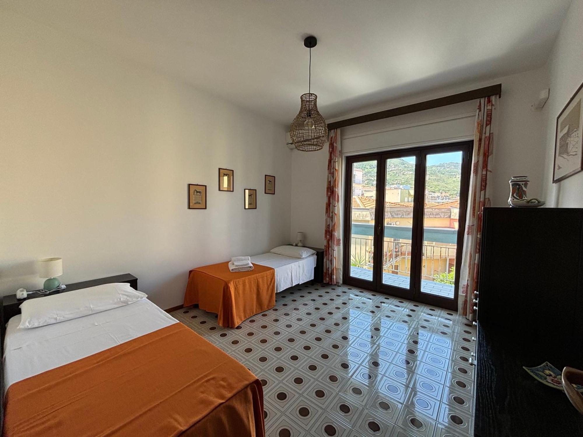 Archimede Lounge Apartment Cefalu Ngoại thất bức ảnh