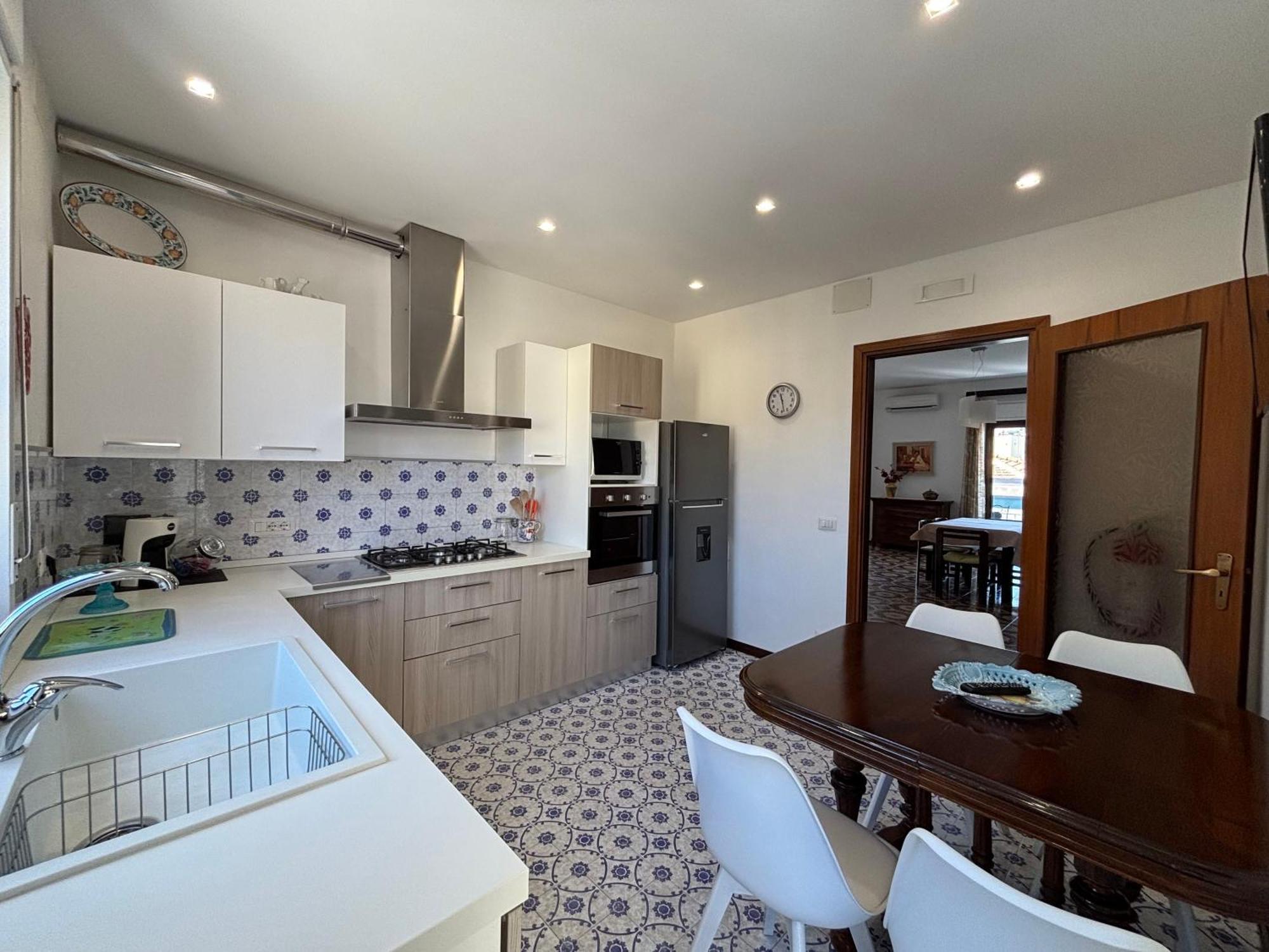 Archimede Lounge Apartment Cefalu Ngoại thất bức ảnh